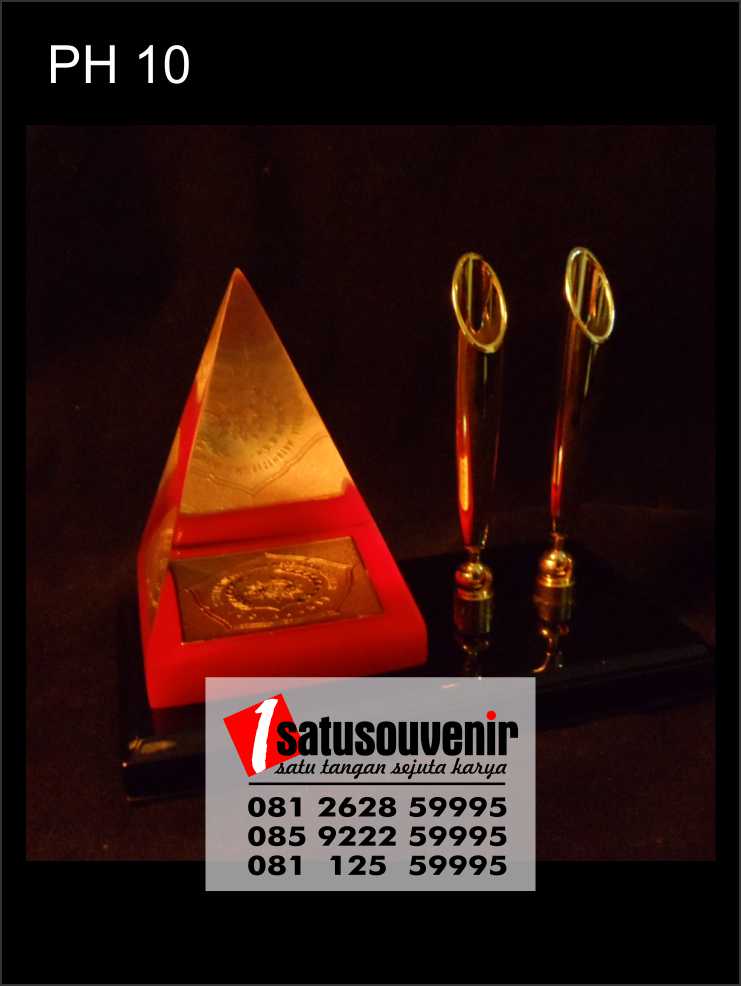 pen holder unik dan elegan